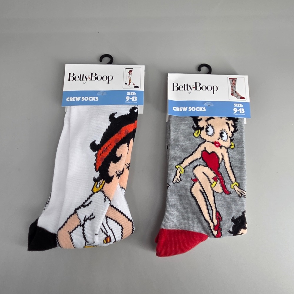 Betty Boop Crew Socks Womens 9-13 2 Pack Retro Cartoon Novelty Pinup Kitsch New